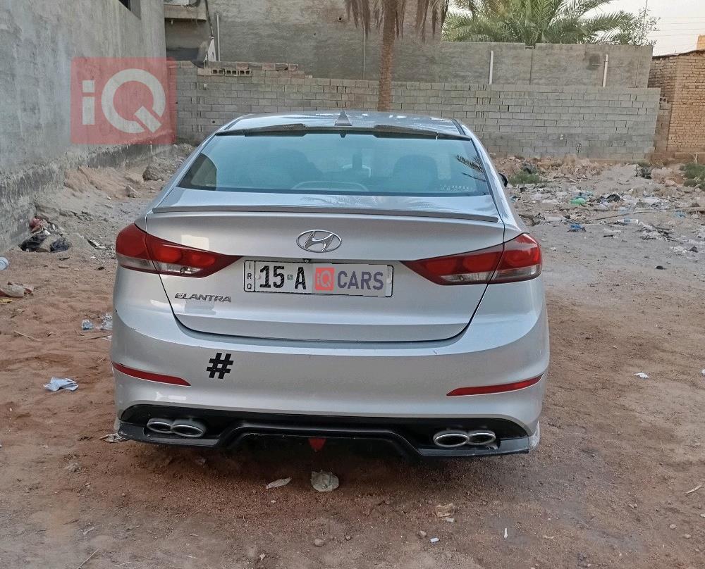 هیوندای ئەلەنترا